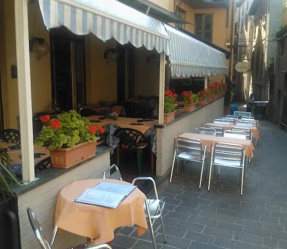Vecchia *